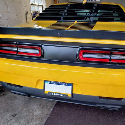 2015+ Challenger Taillight Divider Decal - Single Solid Layer